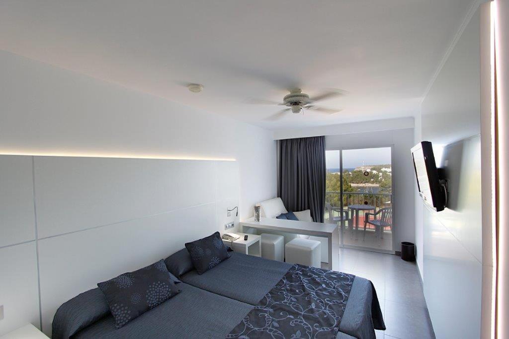 Bg Portinatx Beach Club Hotel Εξωτερικό φωτογραφία