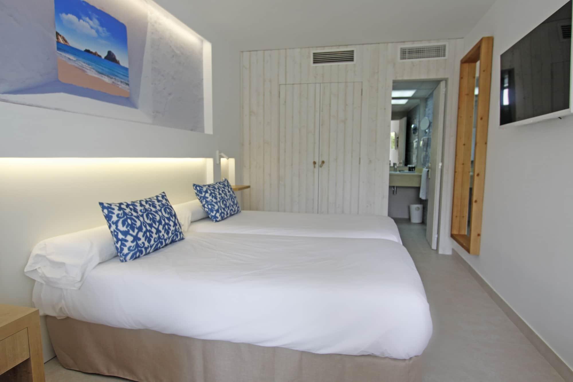 Bg Portinatx Beach Club Hotel Εξωτερικό φωτογραφία